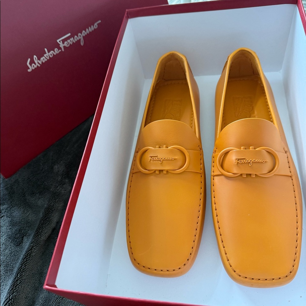 Men’s loafers